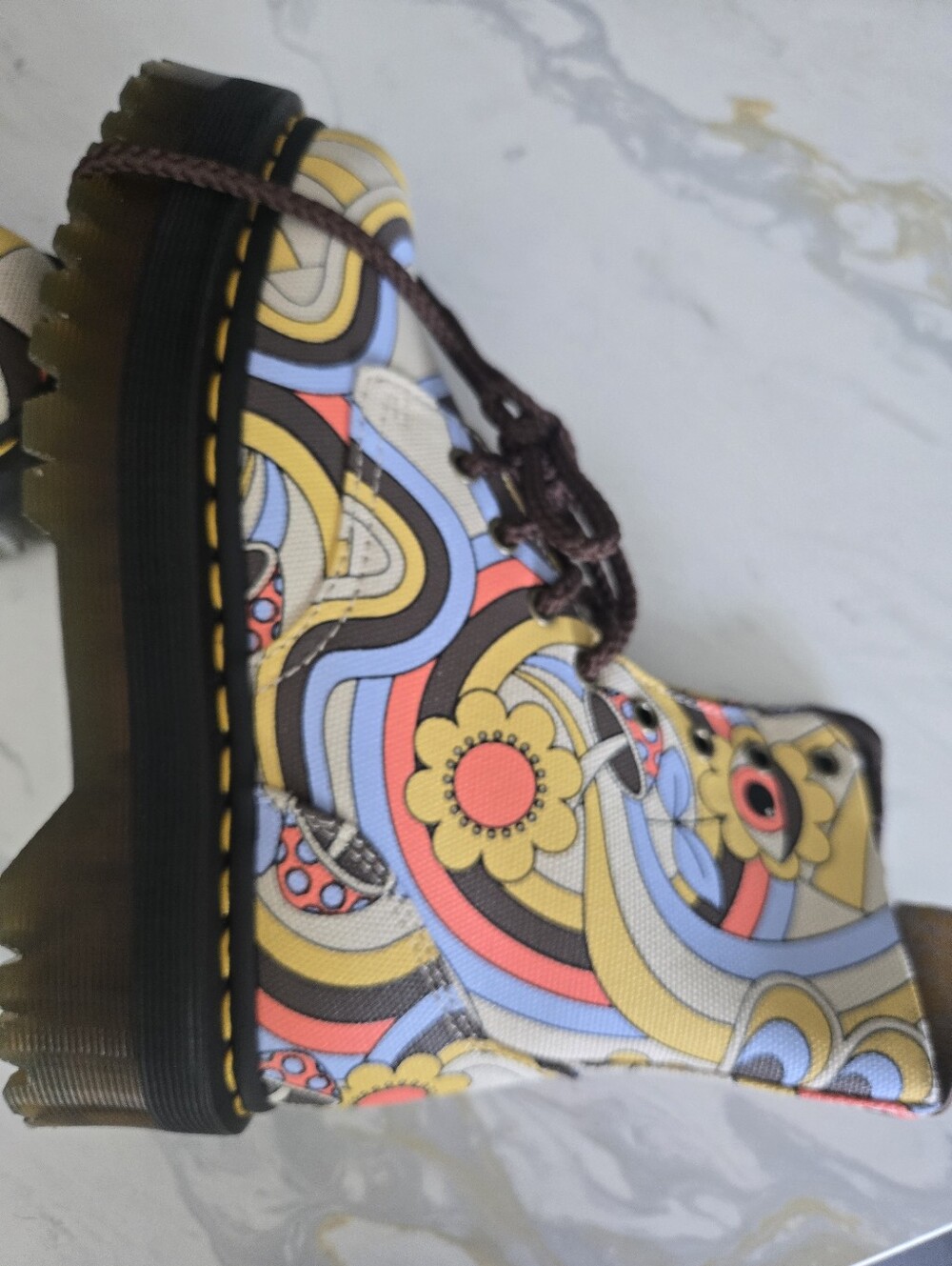 NWT!! Dr Martens Jadon RETRO RAY VEGAN Platform Boots. Size 8. JUST MAKE OFFER! - Picture 10 of 10